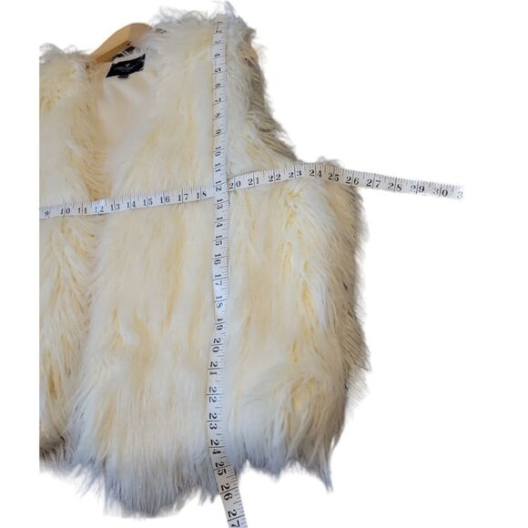 American Eagle Off White Ivory Cream Faux Fur Vest XL - Picture 7 of 9